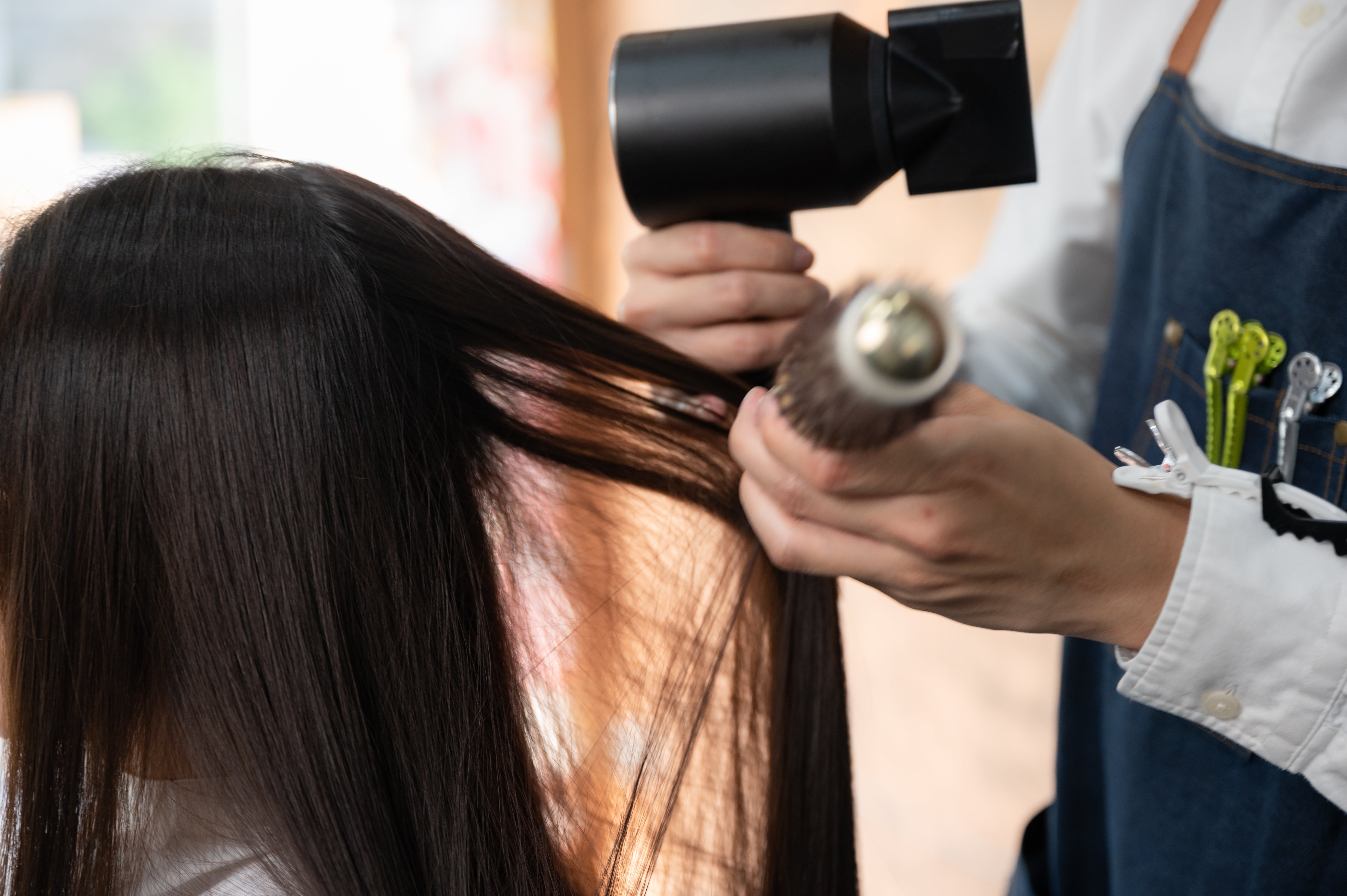 Bagno Olio per Capelli Secchi: Come Fare e Risultati